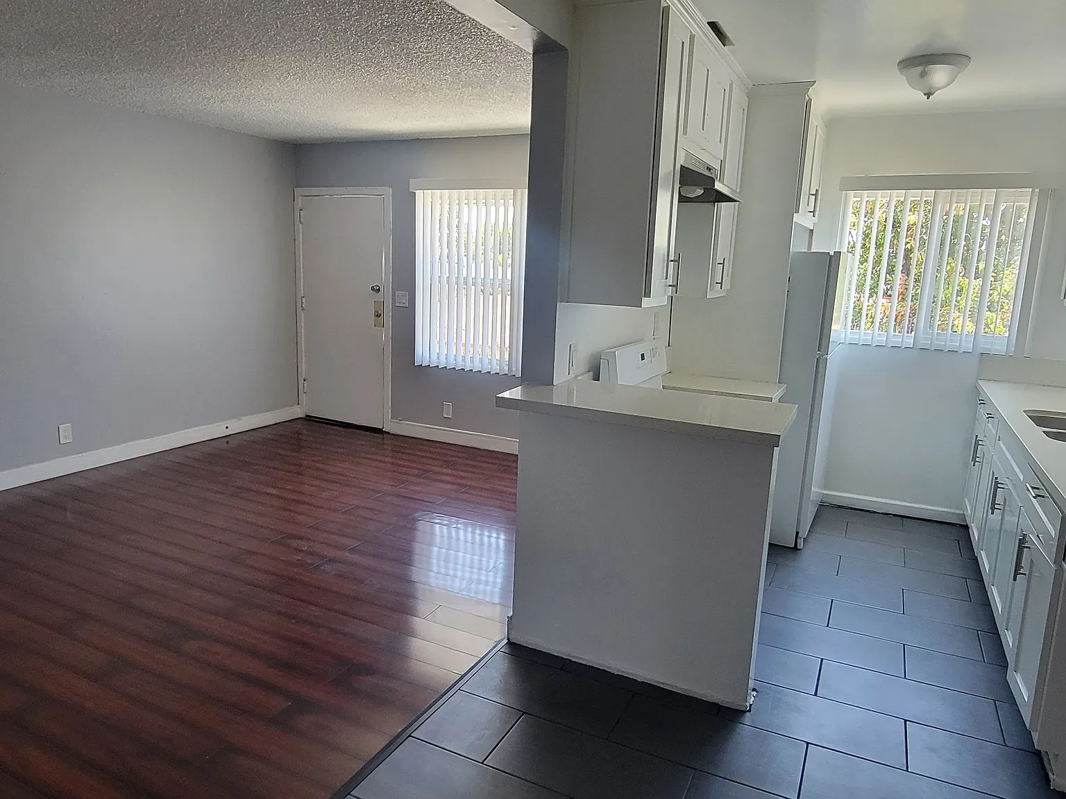 2 bed, 700 sqft, $2,175 — Photo 1