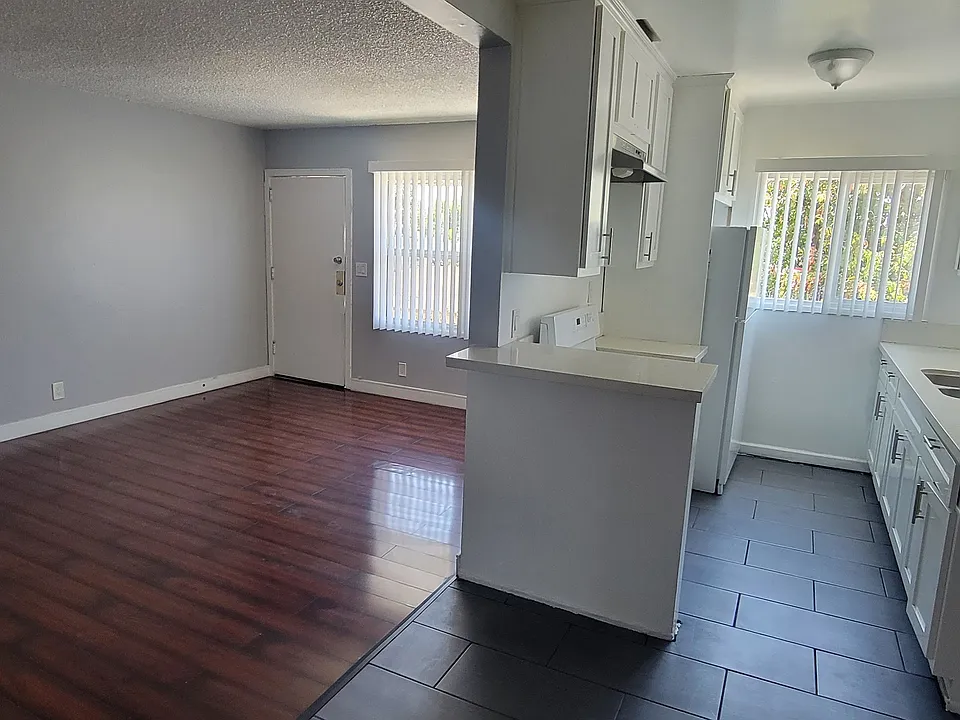 6221 1/2 Emil Ave #6221-1/2