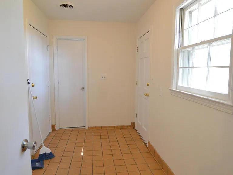 321 Dell Brock Rd — Photo 24