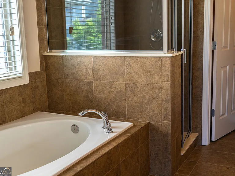 1209 Lavista Rd NE — Photo 13