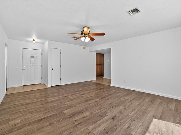 5th image of 2757 W 12th Pl