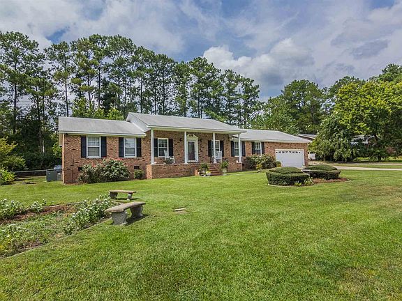 2nd image of 2921 Moorland Dr