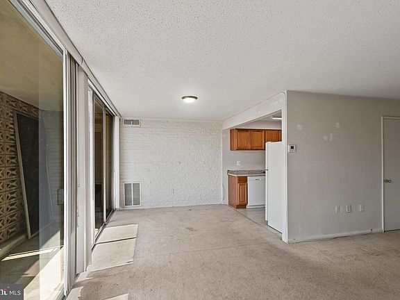 3rd image of 1824 Metzerott Rd APT 204