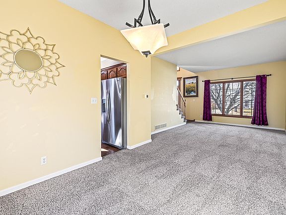 5th image of 8920 Highland Oaks Dr