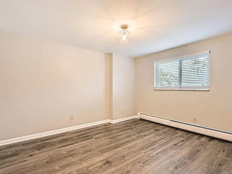 4725 S Acoma St — Photo 11