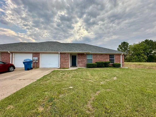 Hickory Dr 805, 805 Hickory Dr #B, Lindale, TX 75771