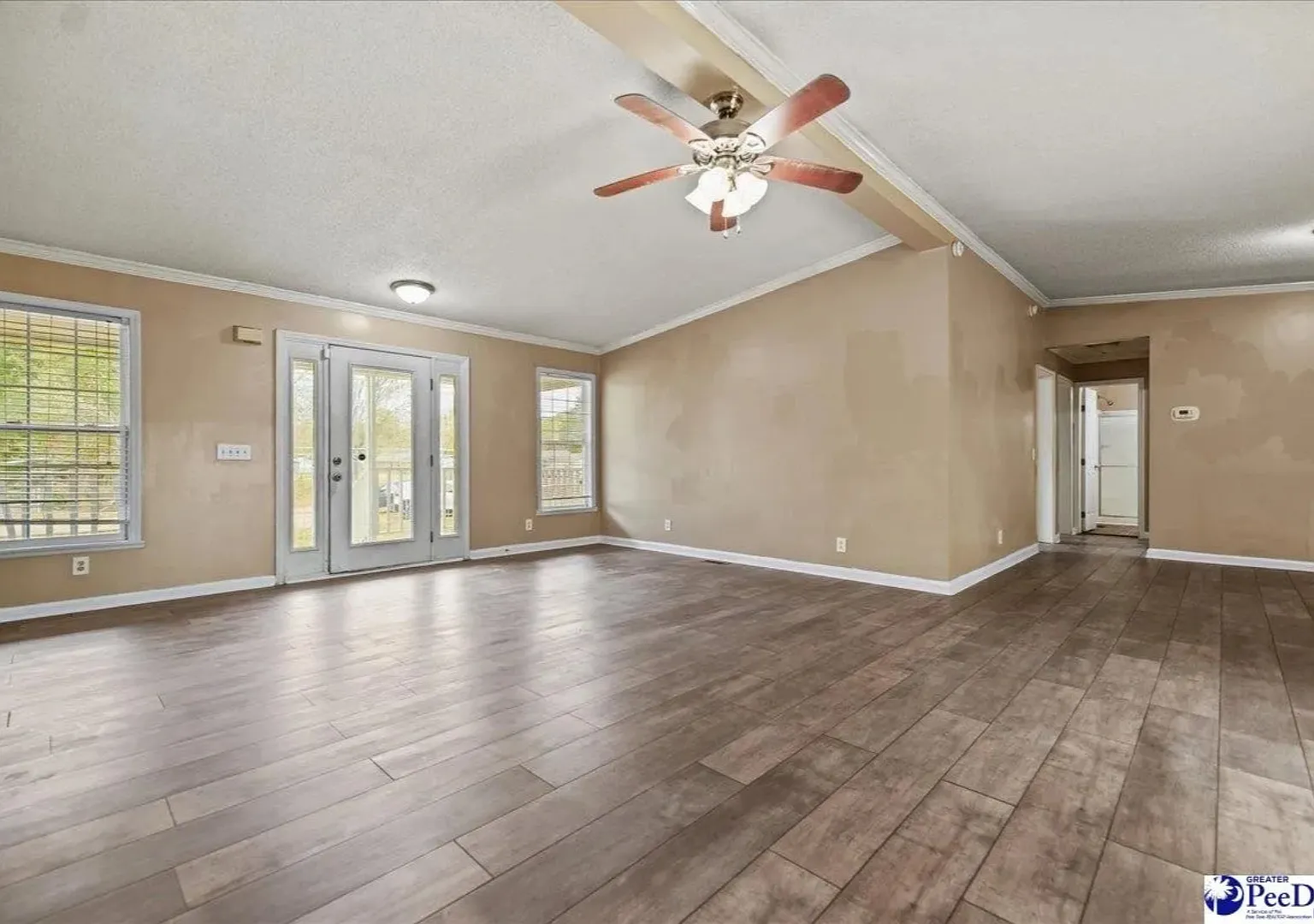 3 bed, 2.0 bath, 1995 sqft, $1,895 — Photo 4