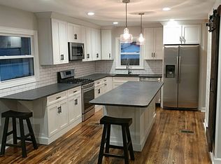1614 Deer Park Ave, Louisville, KY 40205