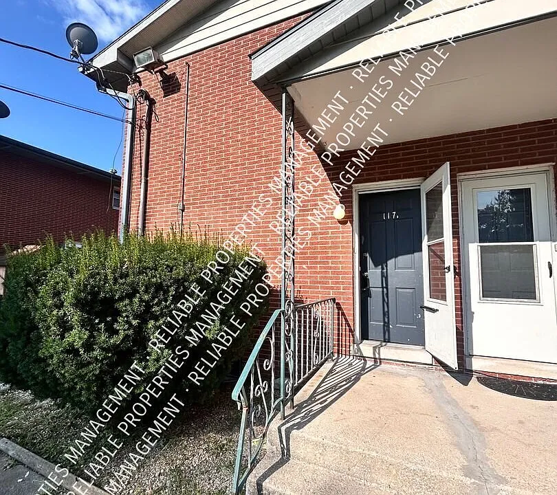 117 S 18th St #4B