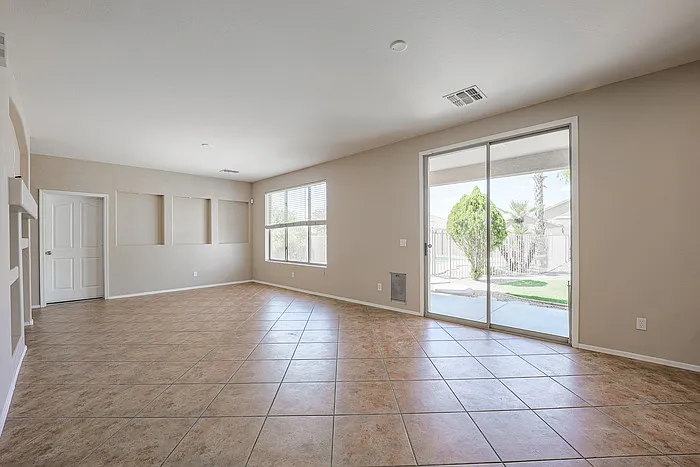 2516 W Saint Kateri Dr — Photo 8