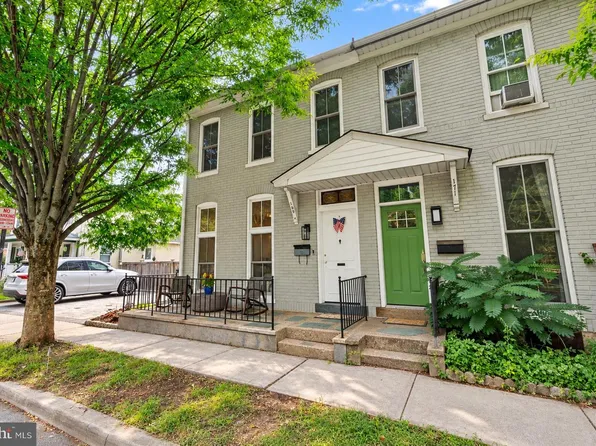 169 N Main St, Lambertville, NJ 08530