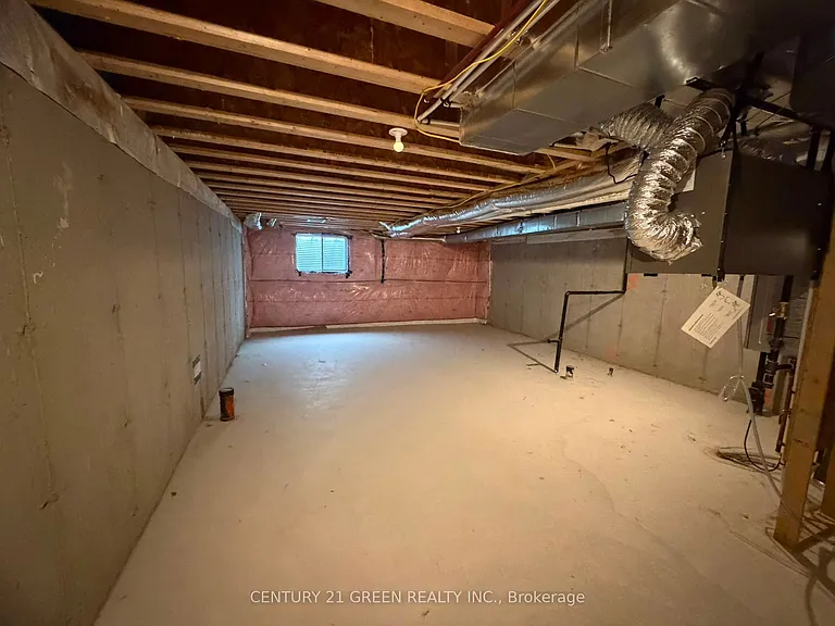 6 Reigate Ave — Photo 23