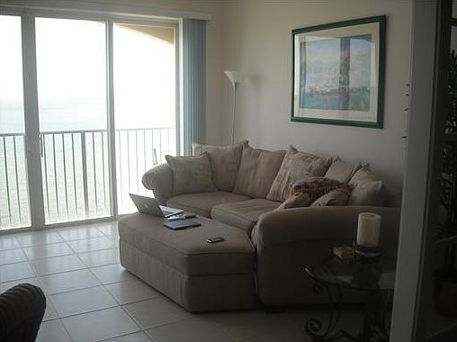 3rd image of 30 W Harbour Isle Drive #Ph04