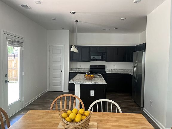 4th image of 56 Bennett Way SE