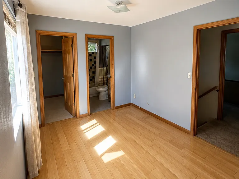 220 W Hersey St — Photo 9