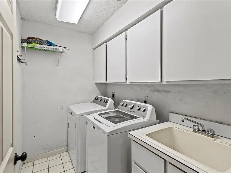 6691 S Pine Ct — Photo 33