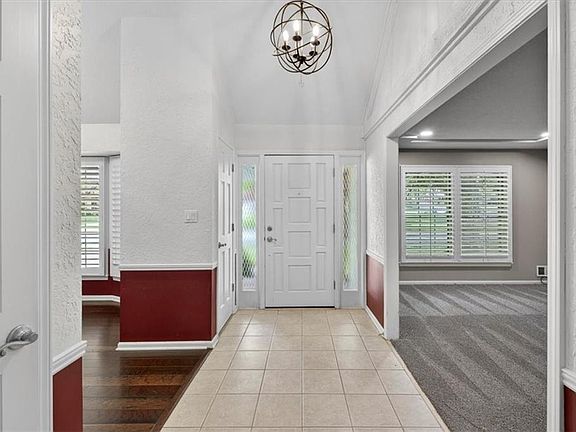 4th image of 8995 Rosewood Dr
