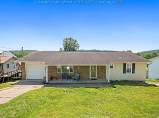 103 Beech St, Eleanor, WV 25070