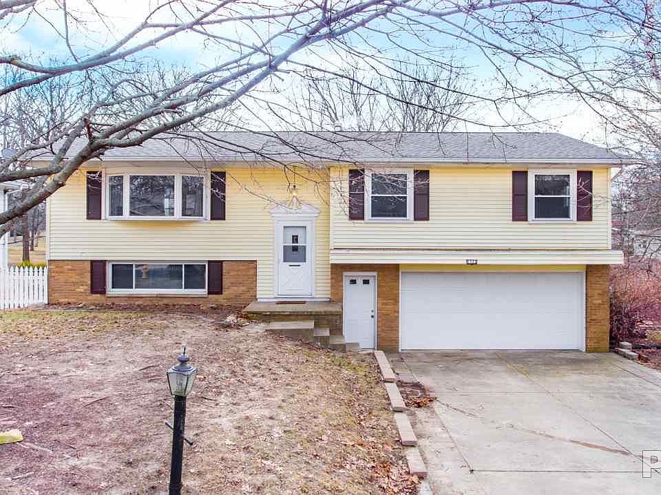 1st image of 1522 W Christine Ave