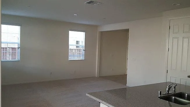 155 W Ladd Dr — Photo 19