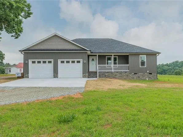 2075 Old Wesley Chapel Rd, Linwood, NC 27299