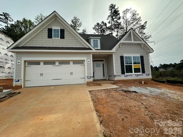 6016 New River Dr, Huntersville, NC 28078