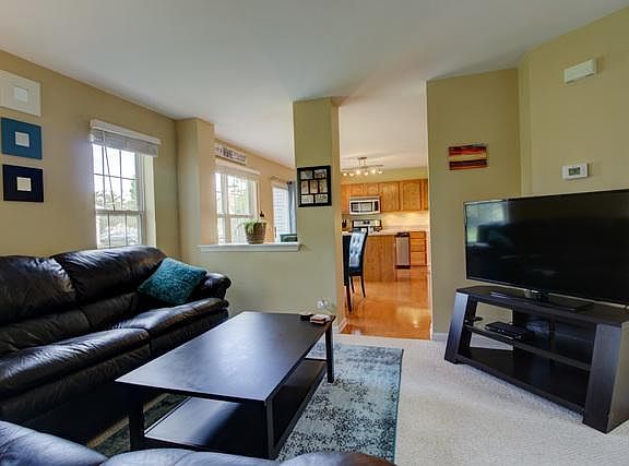 4th image of 1809 Waverly Way #1809