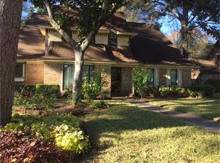 4606 Fountainhead Dr, Houston, TX 77066