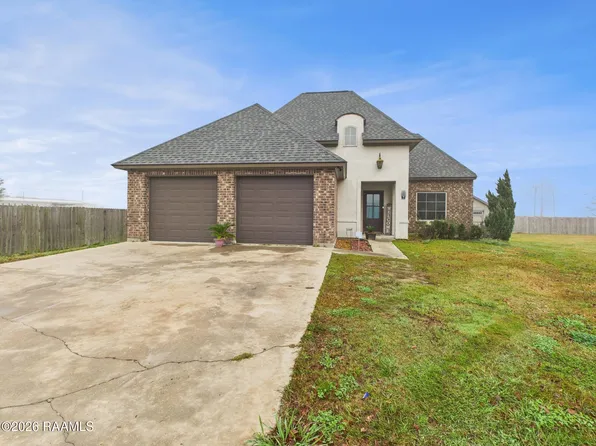 307 & 305 Oakview Dr, Broussard, LA 70518