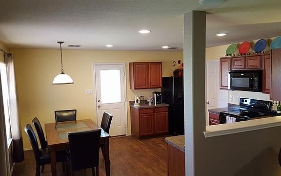 5th image of 2101 Burnside Dr