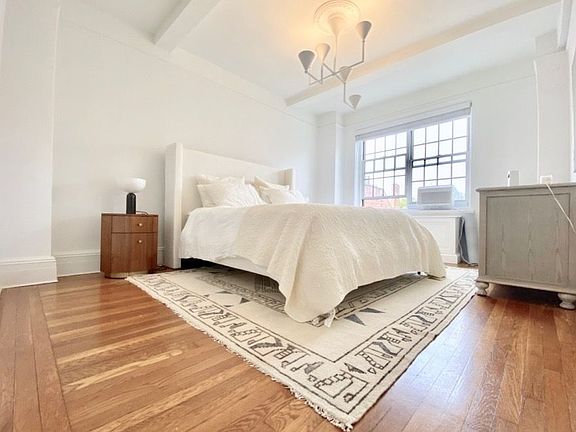 3rd image of 115 W 86th St #7D