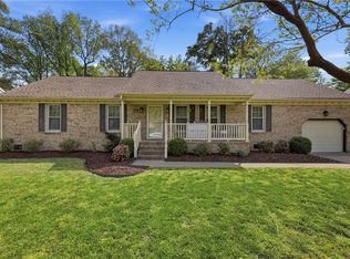 608 Ravenstone Dr, Chesapeake, VA 23322