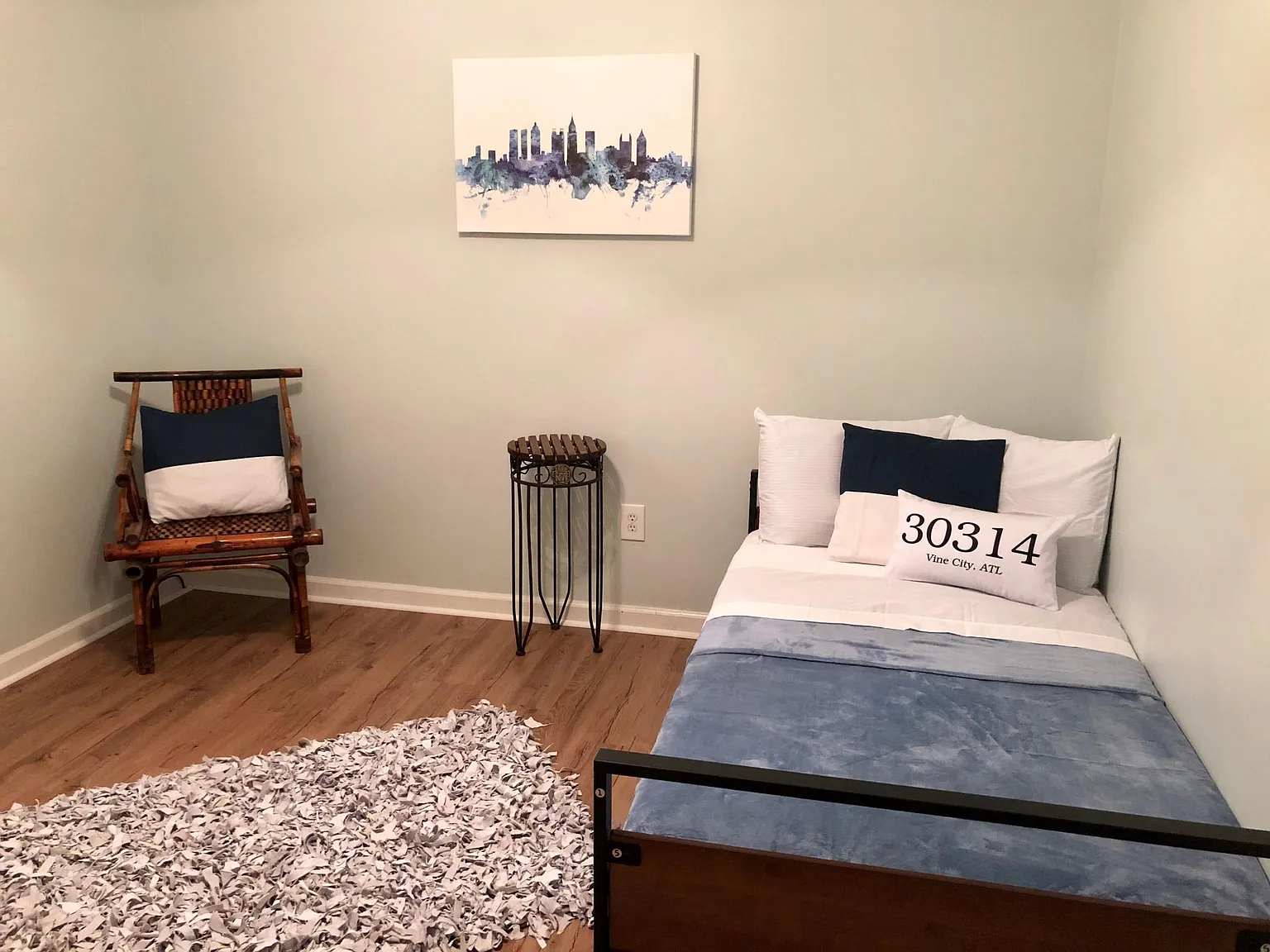 3 bed, 1200 sqft, $2,590 — Photo 3
