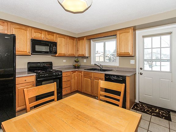 4th image of 103 Patricia Dr