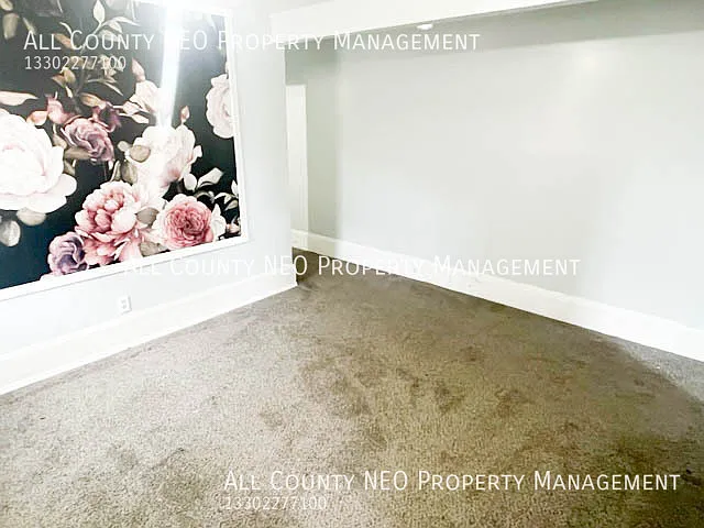 1852 W 45th St #REAR — Photo 11