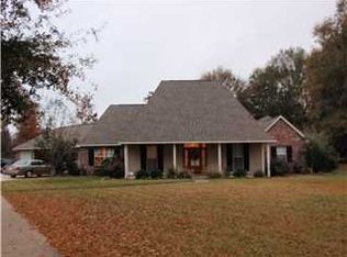 8026 Darlene Ave, Denham Springs, LA 70706