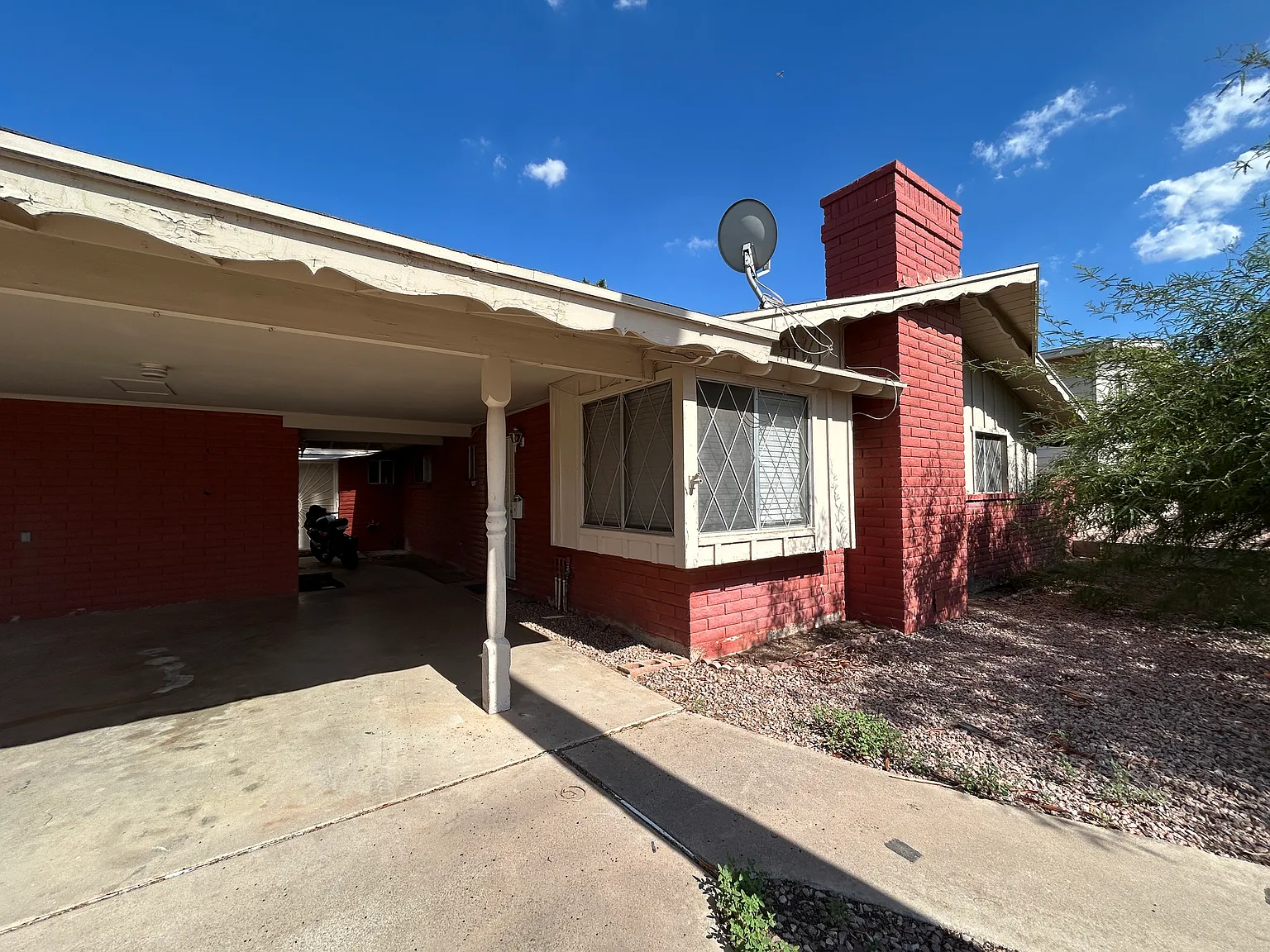 2 bed, 936 sqft, $1,450 — Photo 1