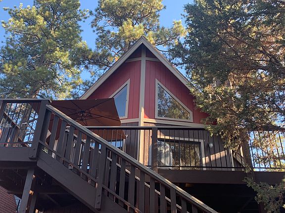 3rd image of 42759 Conifer Dr