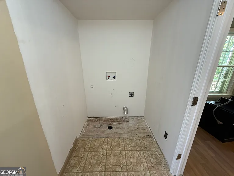 998 Highland Cir SE — Photo 23
