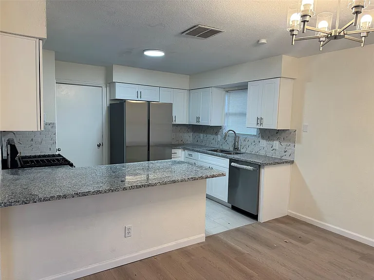 1514 Clearview Loop — Photo 10
