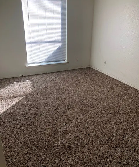 1505 N Locust St #7 — Photo 5