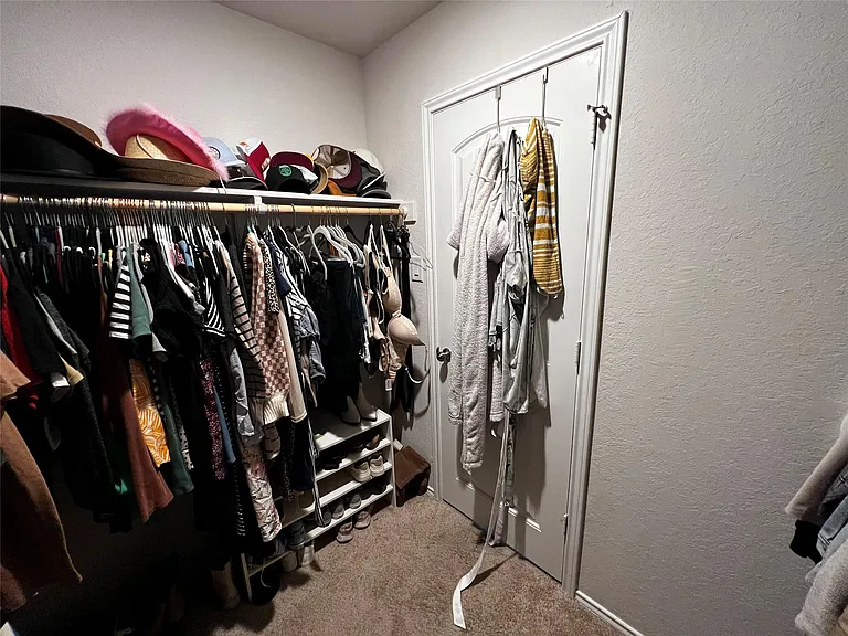 1009 Marvin Way — Photo 22