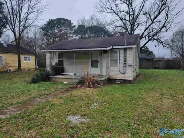 2517 Huntsville St NW, Huntsville, AL 35811
