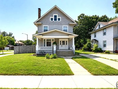 1197 SW College Ave, Topeka, KS, 66604
