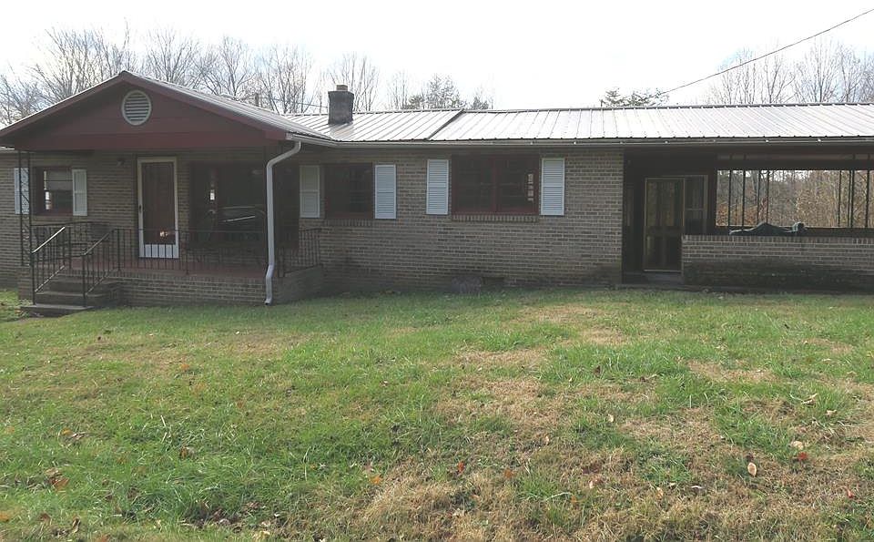 1st image of 490 Airview Dr