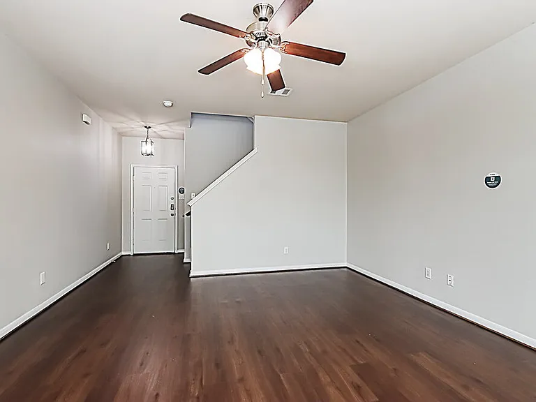 3355 Allington Ct — Photo 5