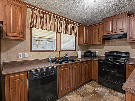 3rd image of 13135 Shannon Ln