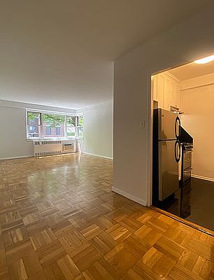 4th image of 345 W 58th St APT 3L