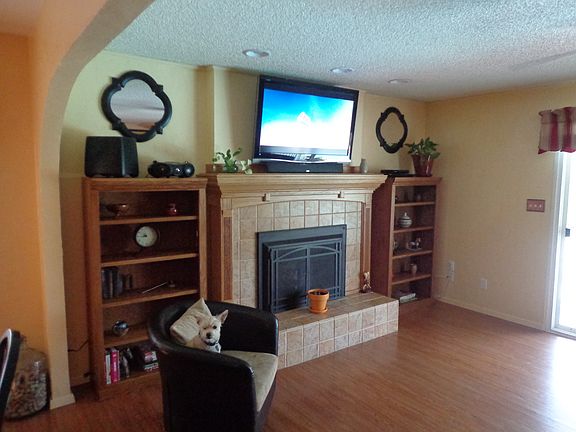 Fireplace with custom Mantle