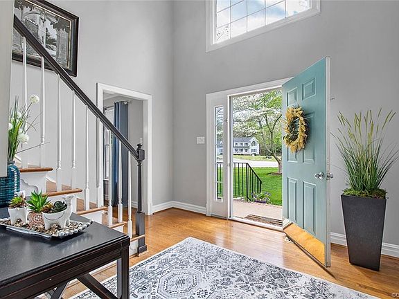 5th image of 13424 Carters Creek Ct